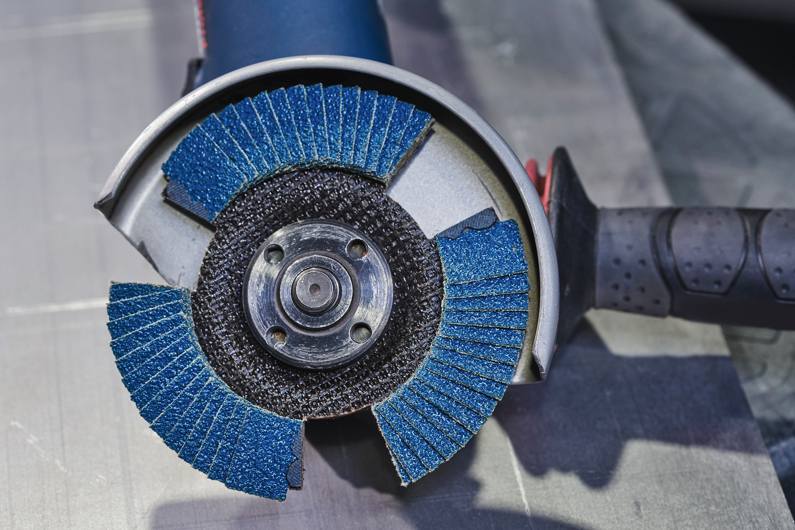 RHODIUS_sec_GRINDING_POLISHING_VISIONPRO_FlapDisc_STAINLESSSTEEL.png